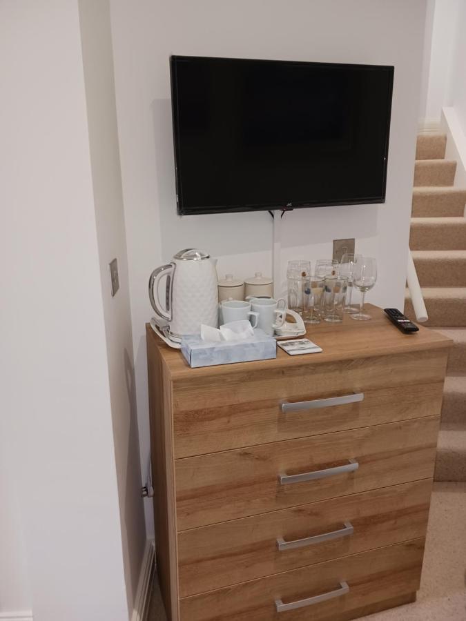Bodlondeb Castle Bed & Breakfast { Central Llandudno} Extérieur photo